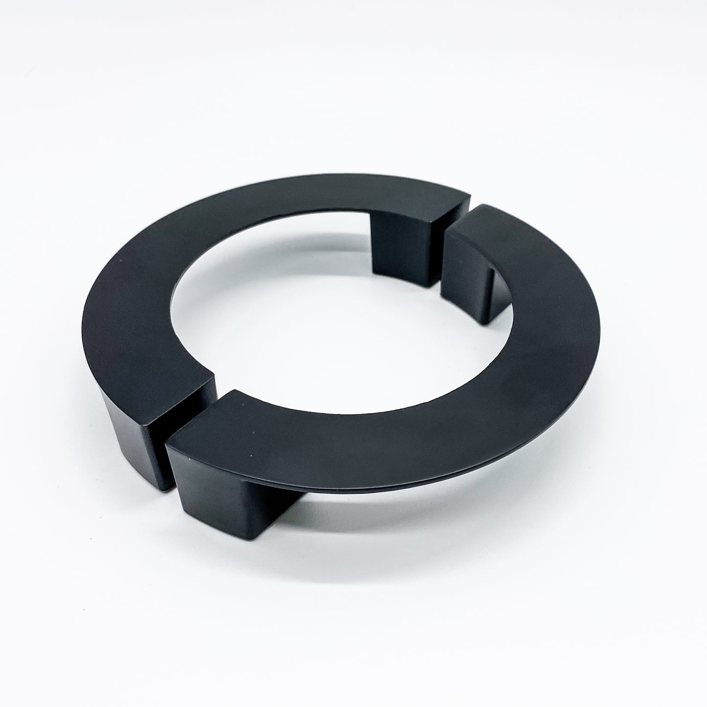 Black Large C-shaped half moon handle