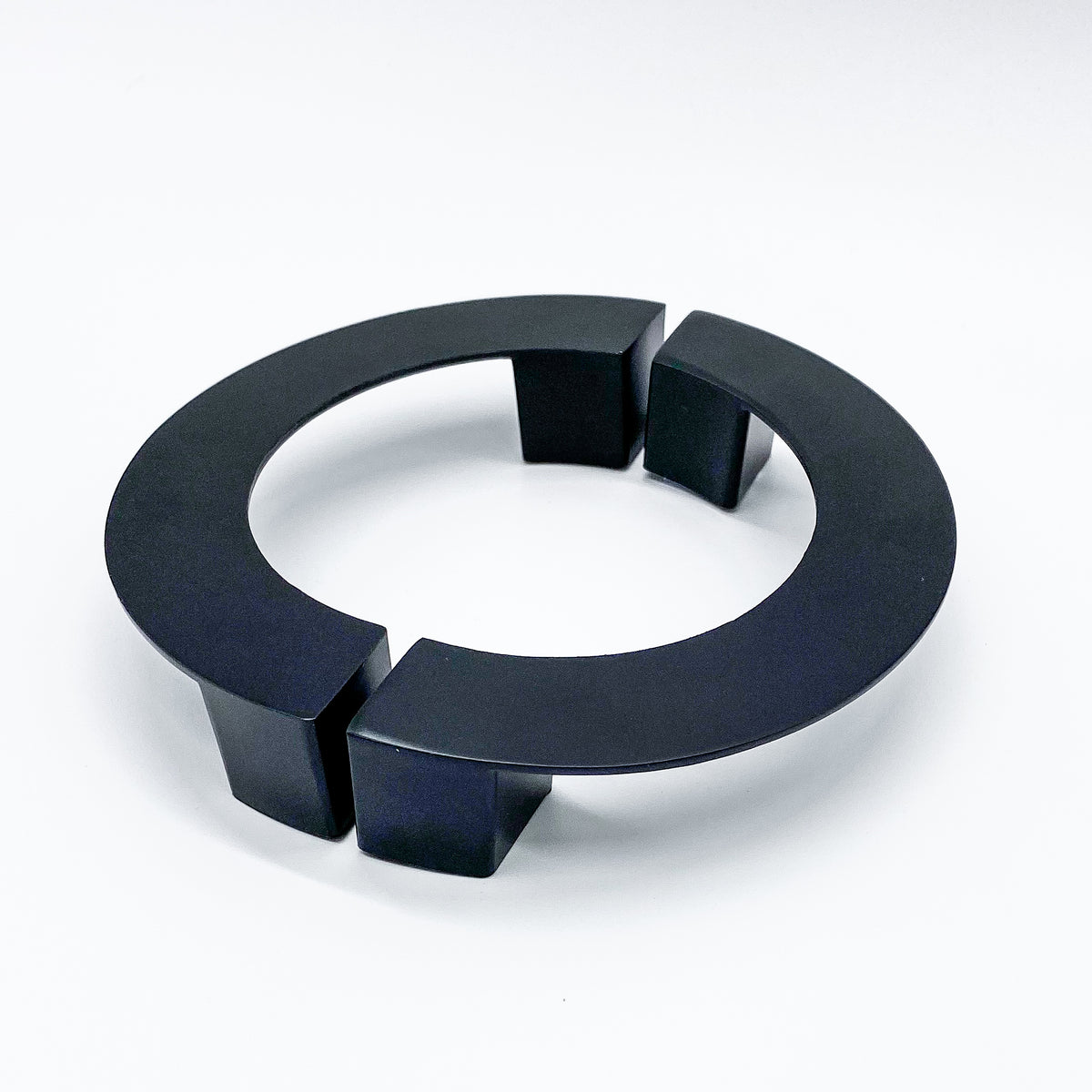 Black Large C-shaped half moon handle