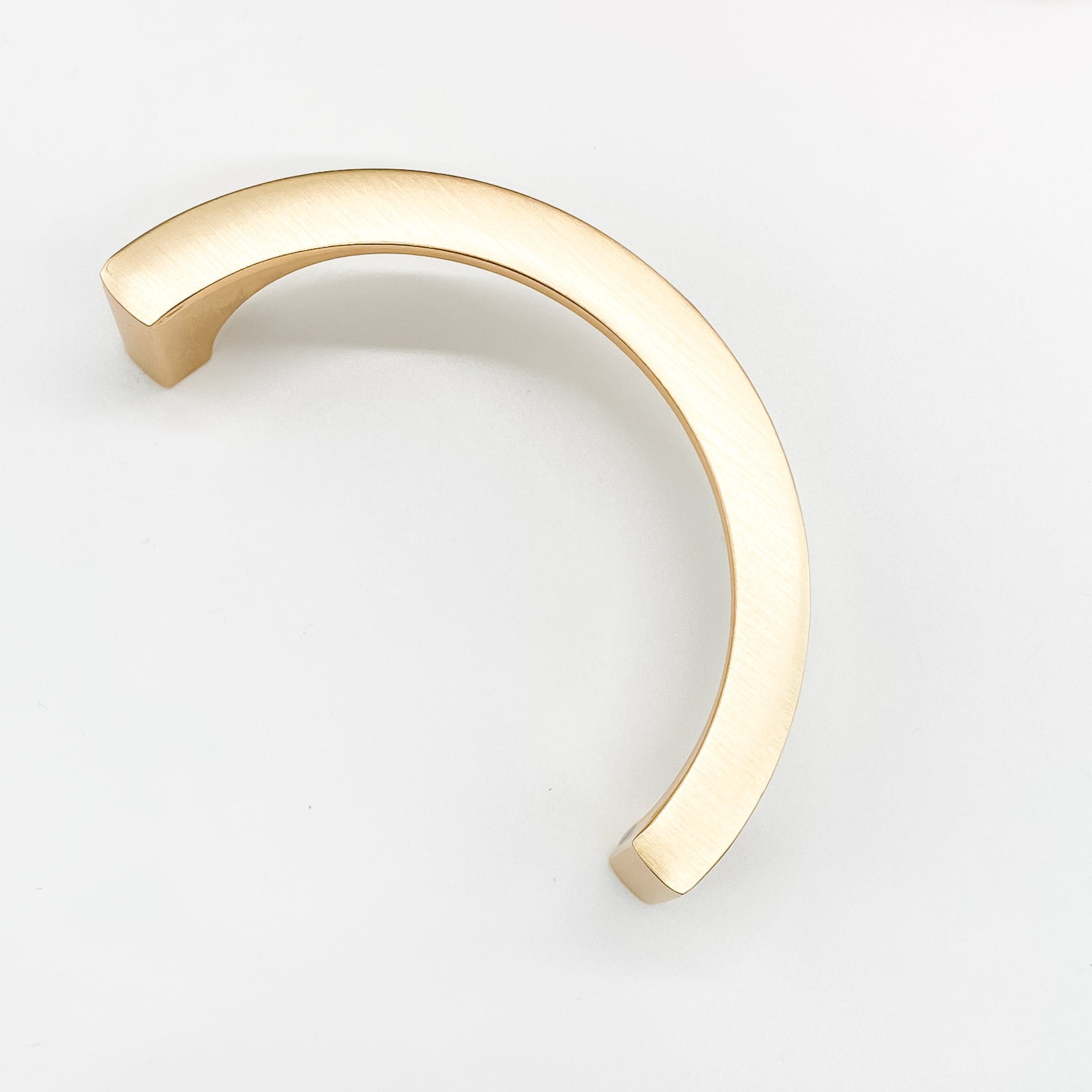Our Brushed Gold Half Moon C Shape kitchen handles are the epitome of luxury and will add that wow factor to your cabinetry! Also available in Matt Black