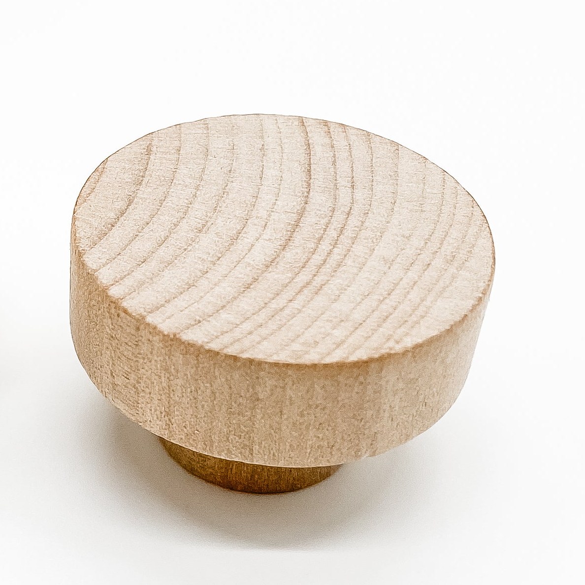wooden drawer knob 40mm close up picture with white background